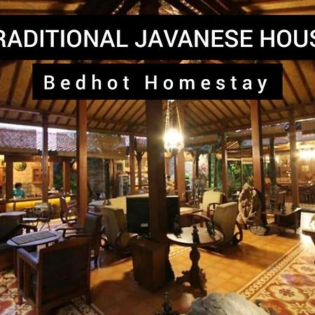 Bedhot Homestay Yogyakarta Exterior photo